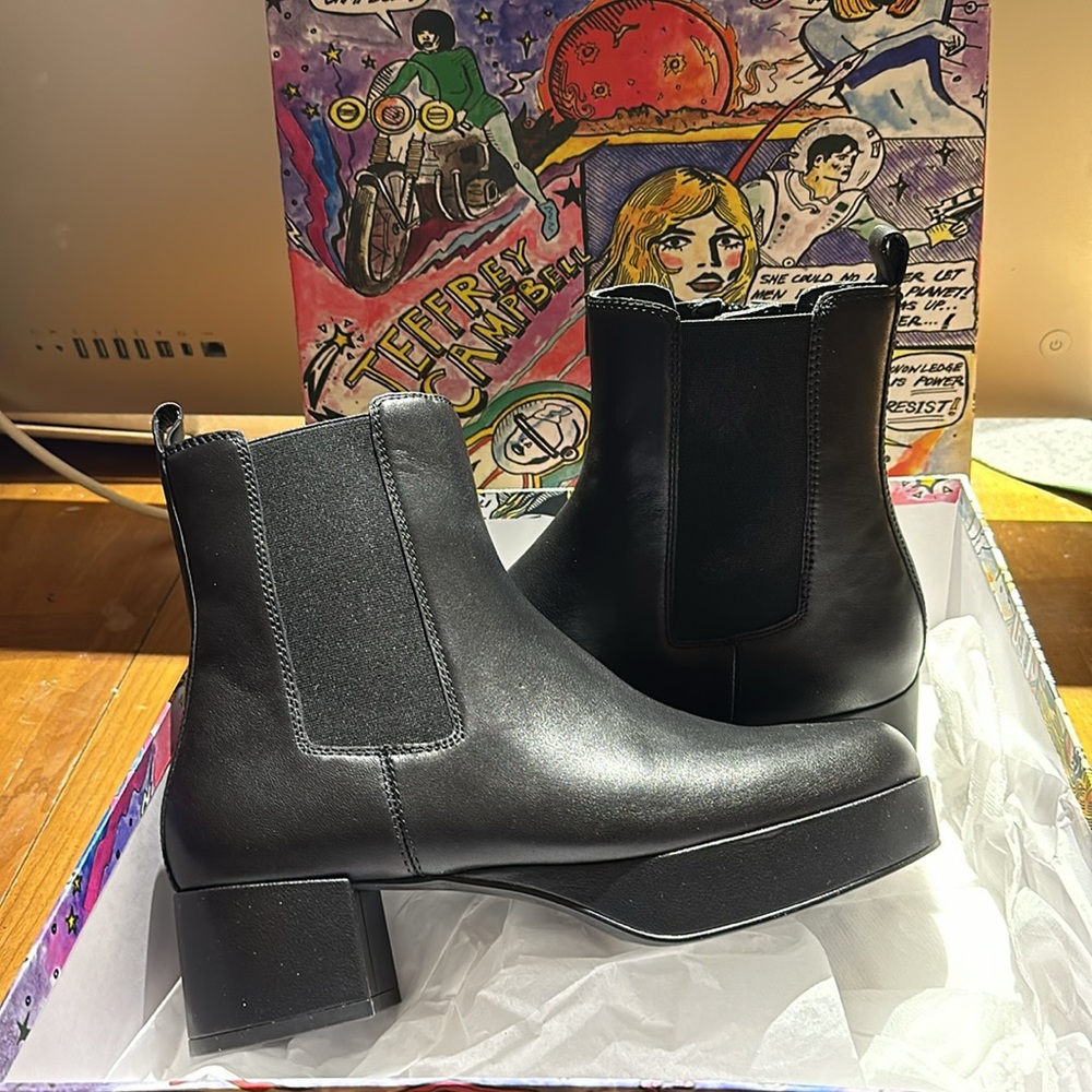 New! Jeffrey Campbell Lillian Black Platform Chelsea Bootie 8M with box